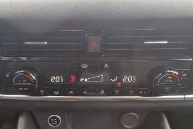 Nissan Qashqai 1.3 DIG-T N-Connecta Xtronic