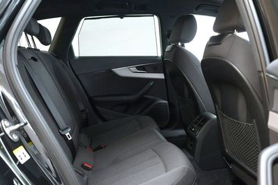 Audi A4 45 TFSI mHEV quattro S tronic