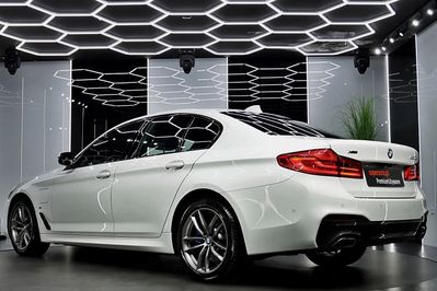 BMW Seria 5 530e xDrive M Sport