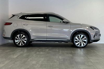 BYD Seal U DM-i  Design AWD