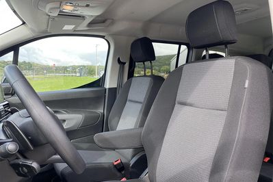 Toyota Proace City Verso Long L2H1 Family AT