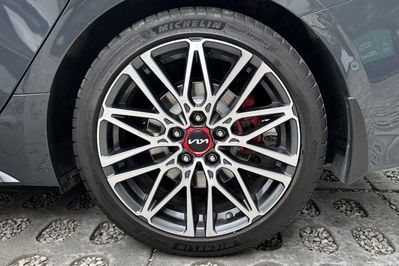 Kia ProCeed GT 1.6 T-GDI  DCT