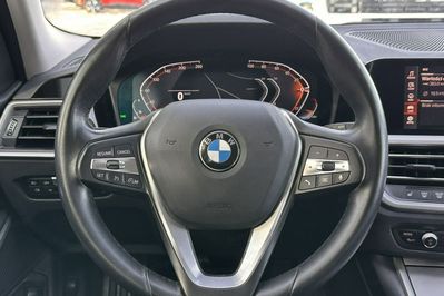 BMW Seria 3 Touring 318i Sport Line