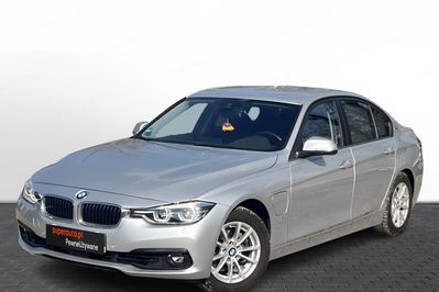 BMW Seria 3 330e iPerformance Advantage