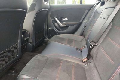 Mercedes CLA 180 AMG Line 7G-DCT