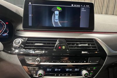 BMW Seria 5 520i M Sport