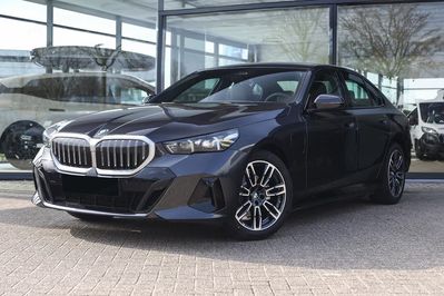 BMW Seria 5 530e M Sport