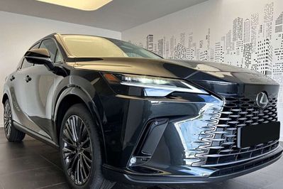 Lexus RX 450h+ Omotenashi 2.5 Hybrid Plug-in