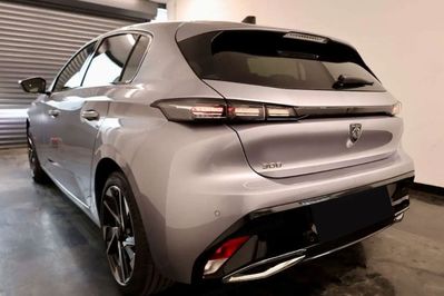 Peugeot 308 Allure EAT8 1.5 BlueHDi