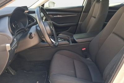Mazda 3 mHEV
