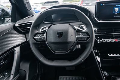 Peugeot 2008 Allure e-DCS 1.2 mHEV