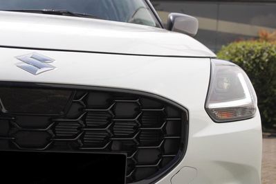 Suzuki Swift Premium Plus 1.2 Dualjet SHVS