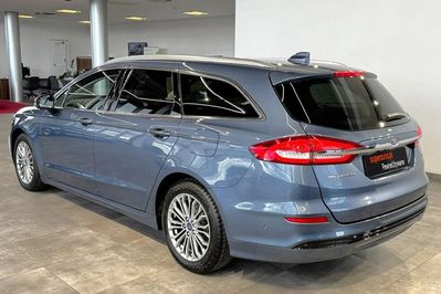 Ford Mondeo 2.0 Hybrid Titanium