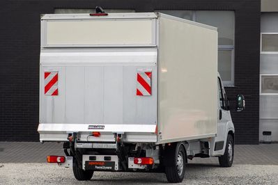 Peugeot Boxer Kontener 8EP + Winda