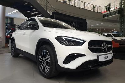 Mercedes GLA 200 Progressive