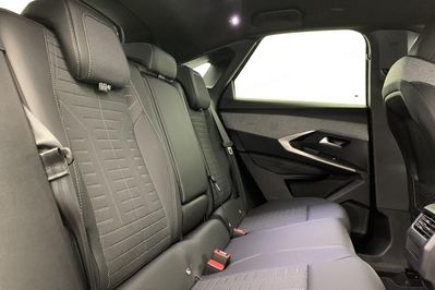 Peugeot 3008 GT 1.2 mHEV e-DCS6