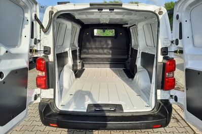 Peugeot Expert e-Expert L2H1