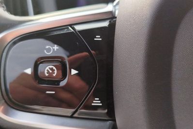 Volvo XC60 B4 B Plus Dark aut
