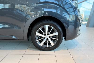 Toyota Proace Verso Long Business