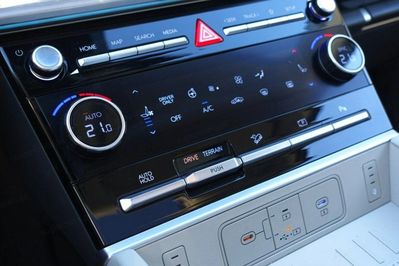 Hyundai Santa Fe 1.6 T-GDI HEV Platinum 4WD