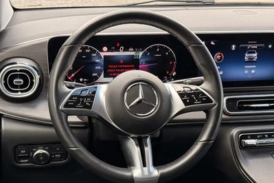 Mercedes V Klasa 300 d 4-Matic 9G-Tronic Avantgarde (ekstra dł)