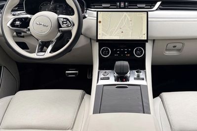 Jaguar F-Pace 2.0 D200  AWD R-Dynamic SE