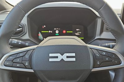 Dacia Bigster 1.8 Hybrid 155 Journey MMT