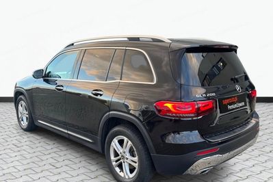 Mercedes GLB 200
