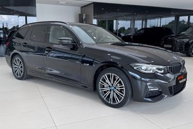 BMW Seria 3 Touring 330e xDrive M Sport