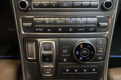 Hyundai Santa Fe 1.6 T-GDI HEV  aut