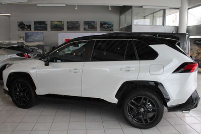Toyota RAV4 GR Sport 2.5 Hybrid Dynamic Force