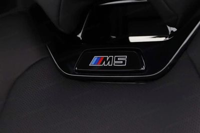 BMW Seria 5 M5