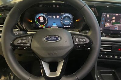 Ford Tourneo Connect Grand Titanium PHEV A6