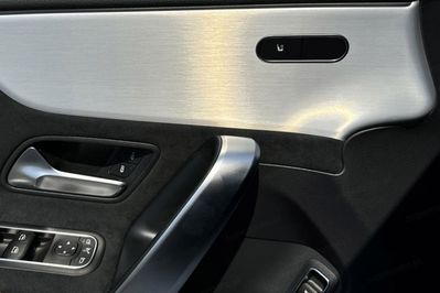 Mercedes CLA 200 AMG Line