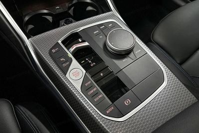 BMW Seria 3 330i xDrive M Sport