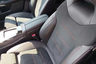 Mercedes CLA 200 mHEV 7G-DCT AMG