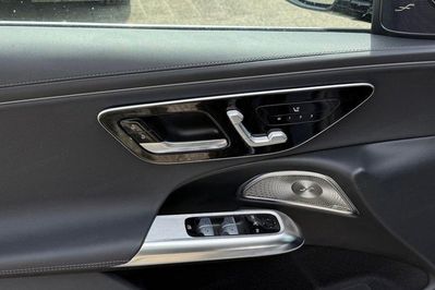 Mercedes Klasa E 300 de  4-Matic AMG