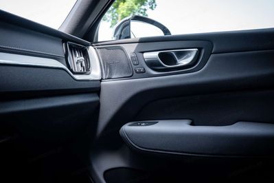 Volvo XC60 B5 AWD Ultra Black Edition