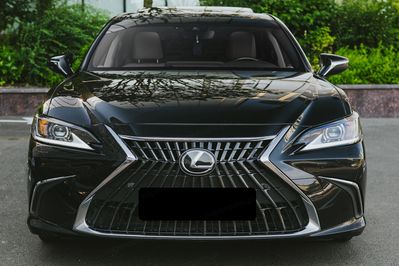 Lexus ES 300h Business Edition 2.5 E-CVT