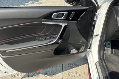 Kia ProCeed GT 1.6 T-GDI  DCT