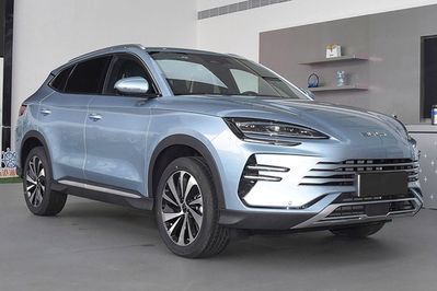BYD Seal U DM-i  Design AWD