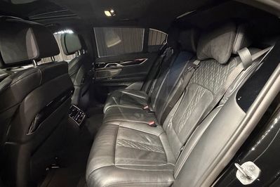 BMW Seria 7 740d xDrive M Sport