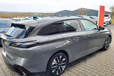 Peugeot 308 Allure EAT8 1.5 BlueHDi