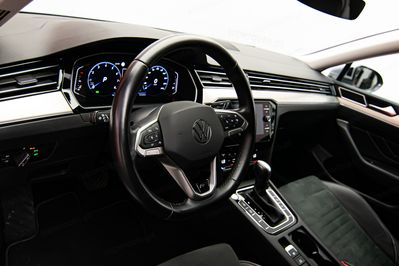 Volkswagen Passat 2.0 TSI R-Line DSG