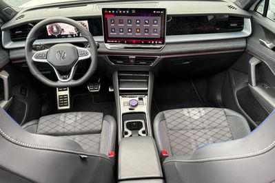 Volkswagen Tayron 2.0 TDI SCR 4Mot. R-Line Plus DSG