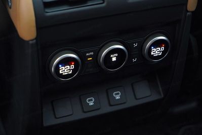 Land Rover Defender 130 D350 X-Dynamic HSE