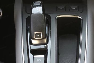 Citroen C5 Aircross 1.6 PureTech Shine EAT8