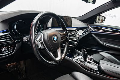 BMW Seria 5 520d xDrive Sport Line