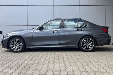 BMW Seria 3 330i xDrive M Sport sport-aut