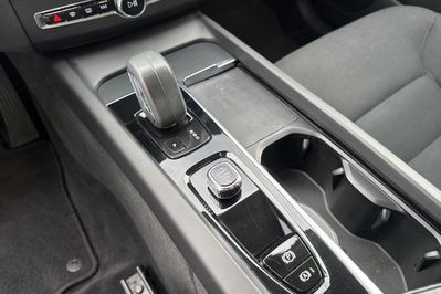 Volvo XC60 B4 D AWD Momentum Pro